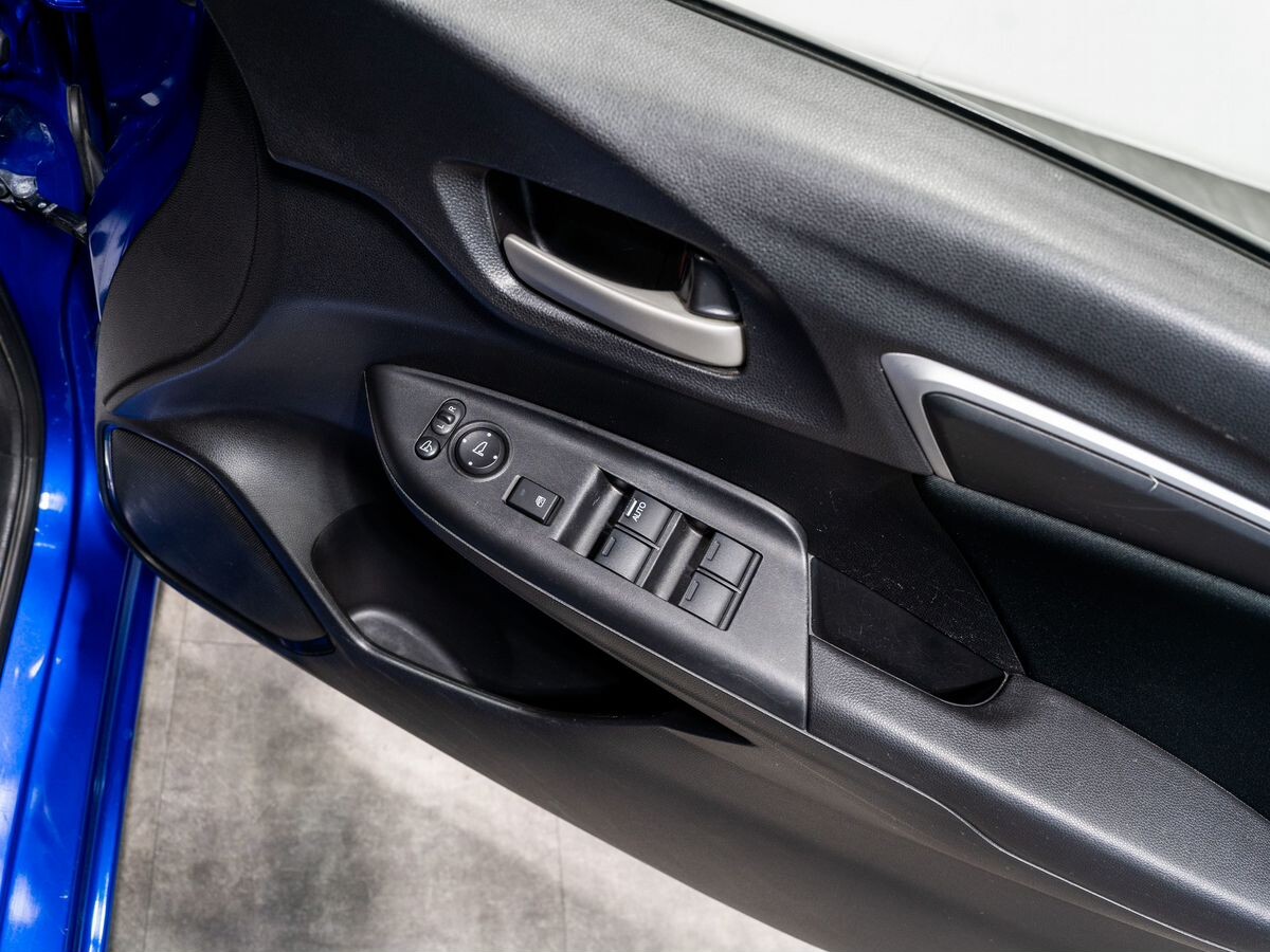 Honda Fit 2019 - фото автомобиля