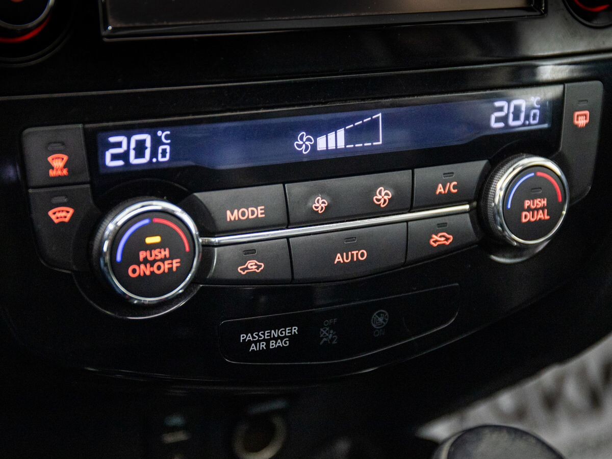 Nissan X-Trail 2015 - фото автомобиля