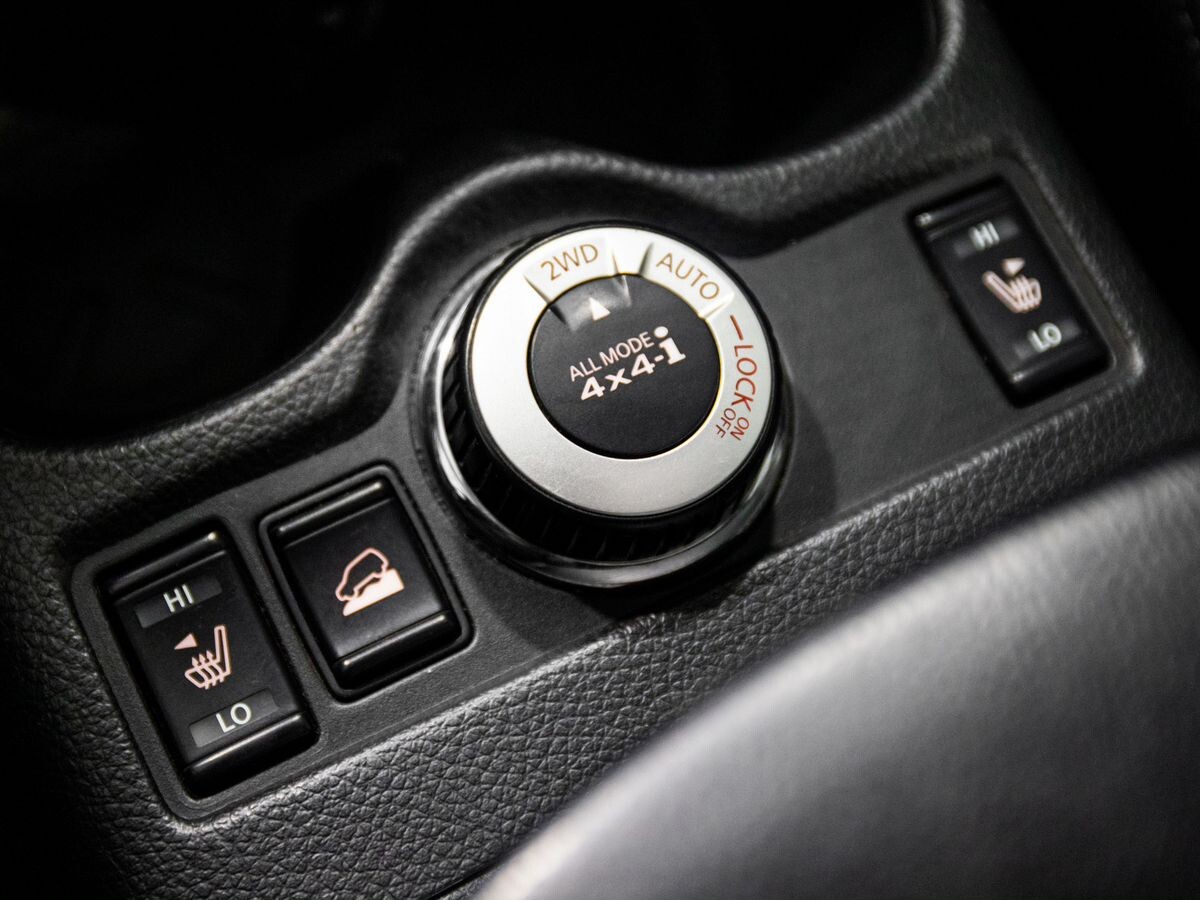 Nissan X-Trail 2015 - фото автомобиля