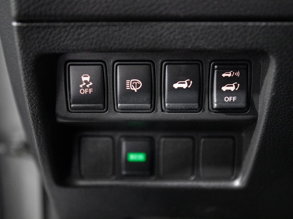 Nissan X-Trail 2015 - фото автомобиля