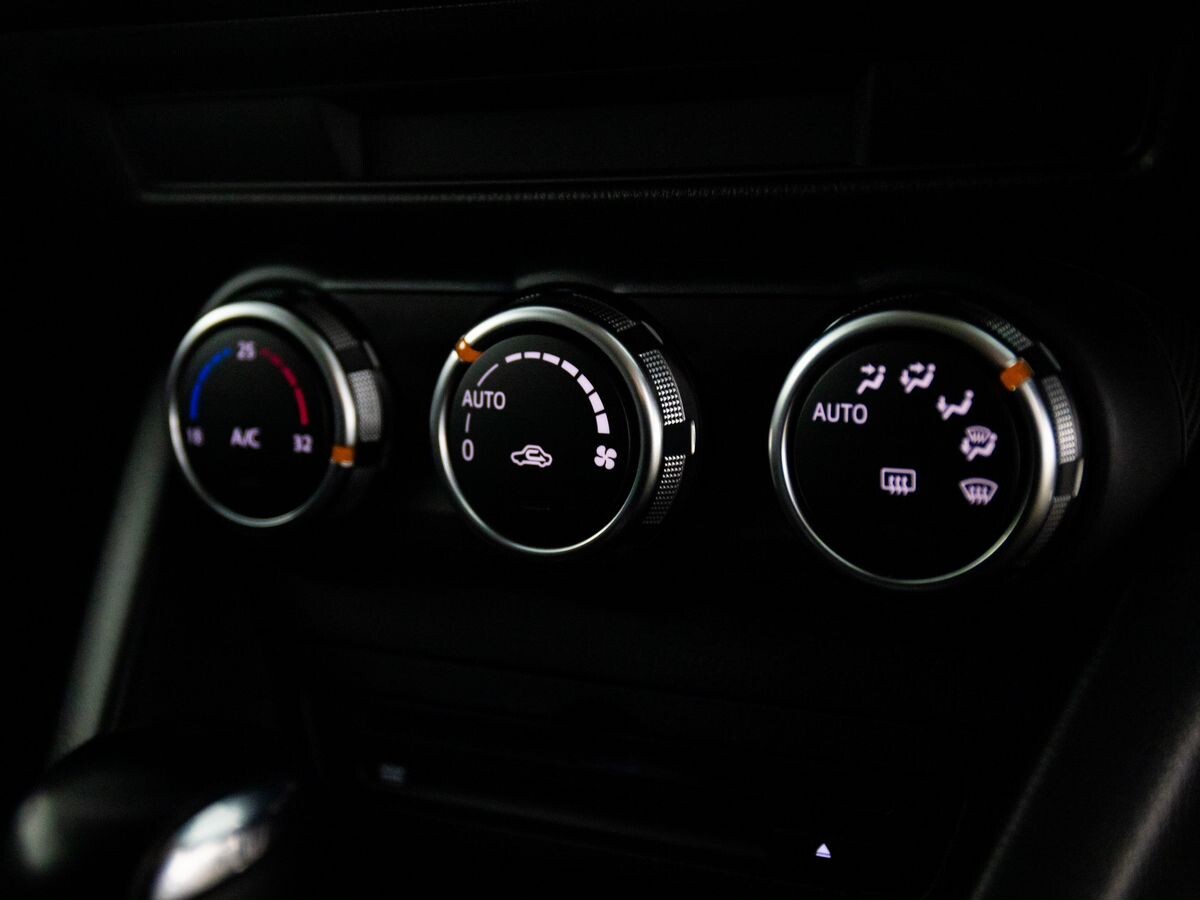 Mazda CX-3 2020 - фото автомобиля