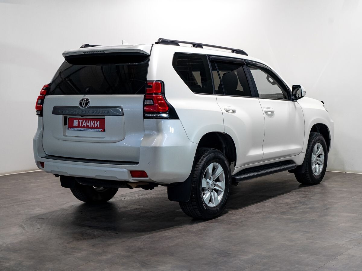 Toyota Land Cruiser Prado 2019 - фото автомобиля
