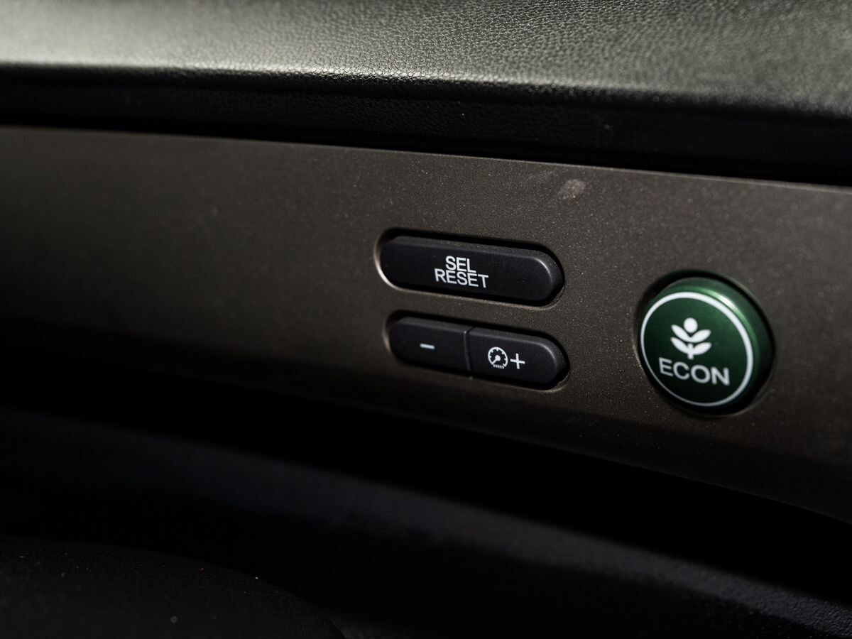 Honda Freed Spike 2013 - фото автомобиля