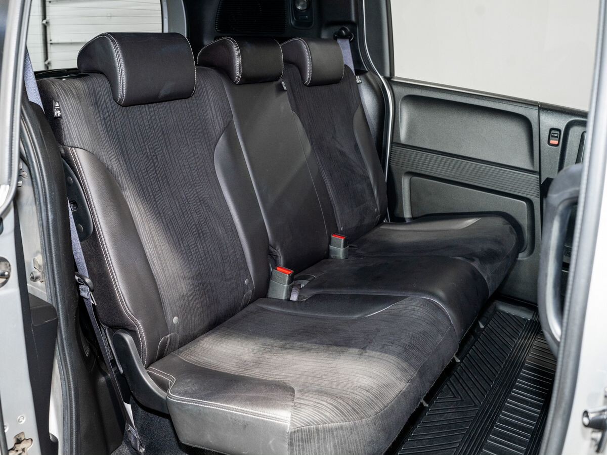 Honda Freed Spike 2013 - фото автомобиля