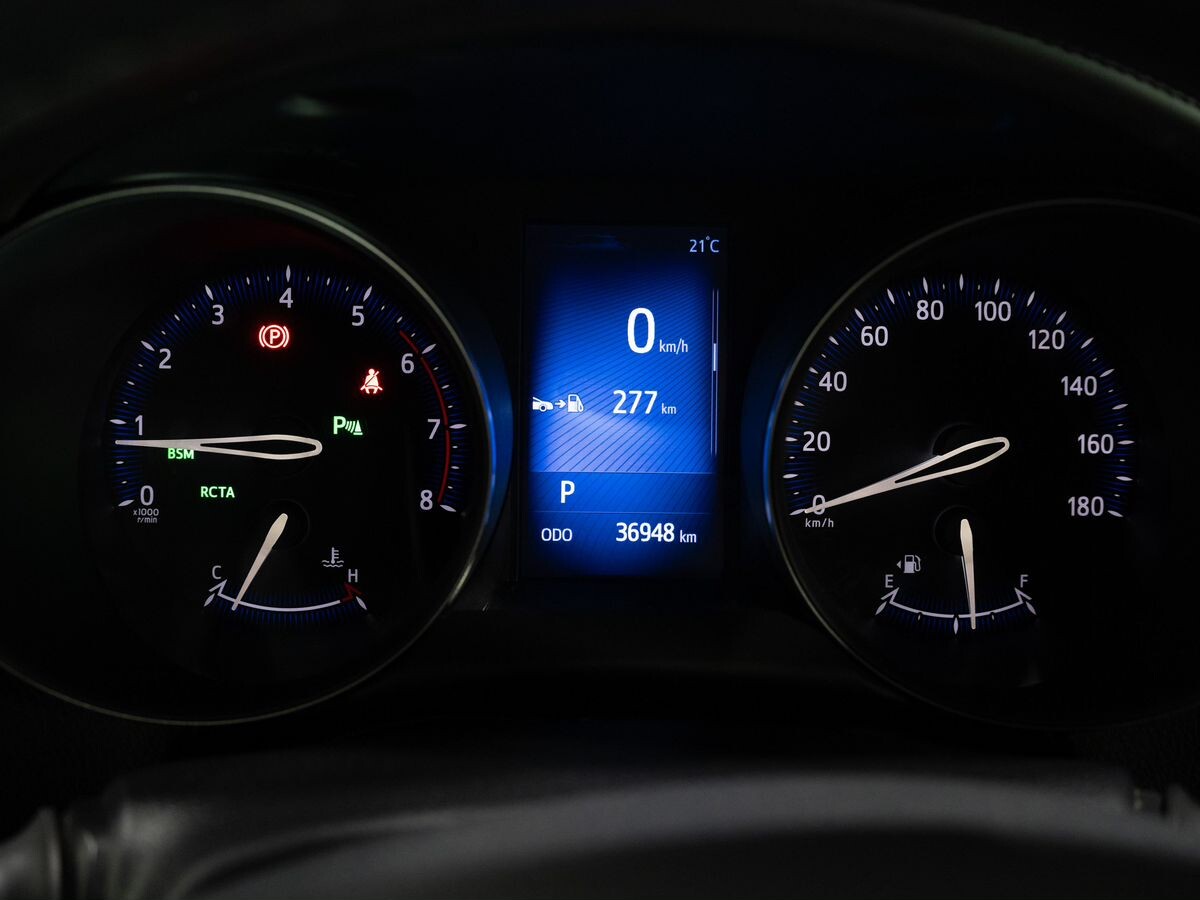 Toyota C-HR 2018 - фото автомобиля