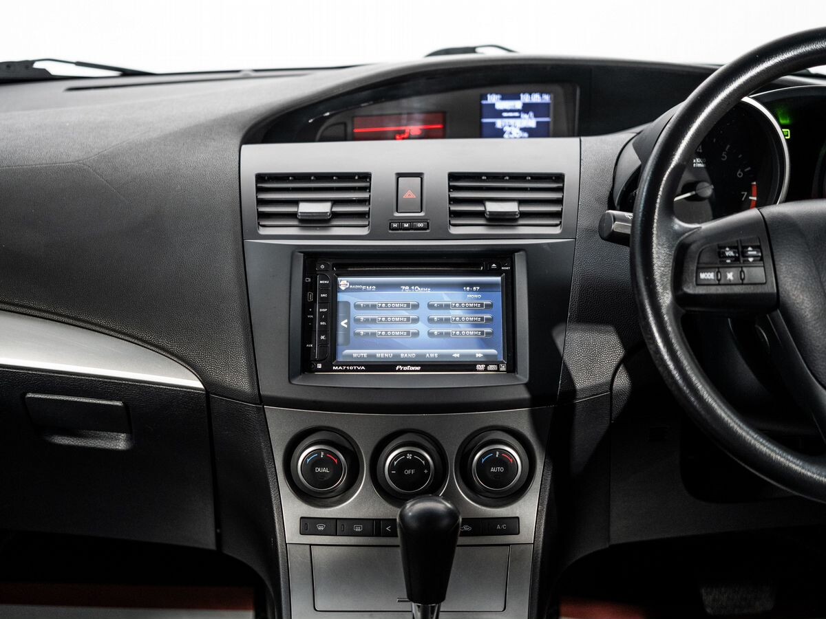 Mazda Axela 2011 - фото автомобиля
