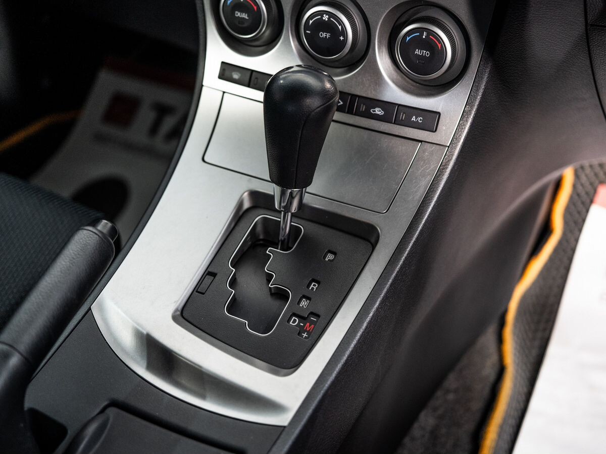 Mazda Axela 2011 - фото автомобиля
