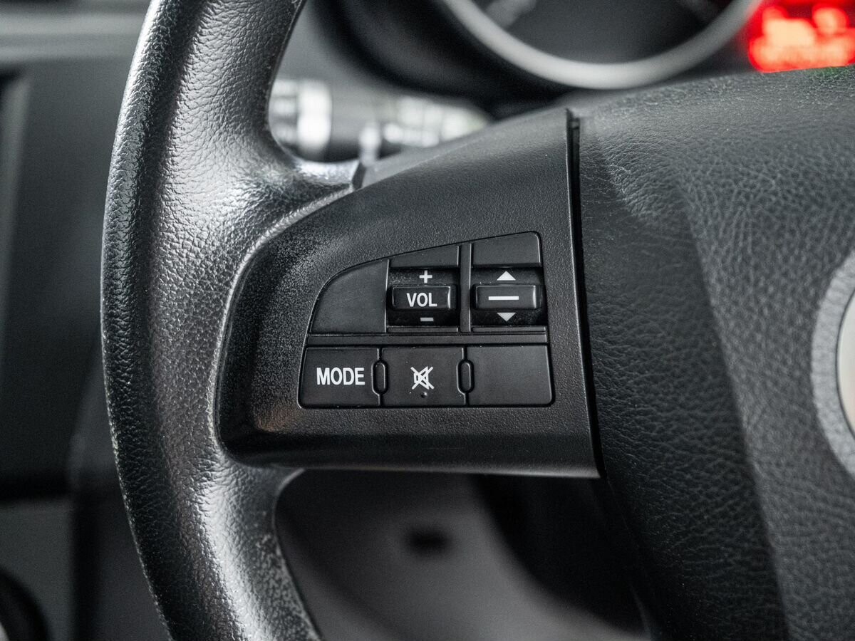 Mazda Axela 2011 - фото автомобиля