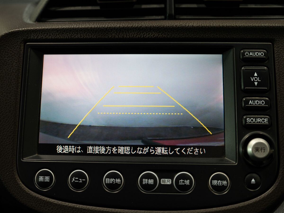 Honda Fit Shuttle 2011 - фото автомобиля