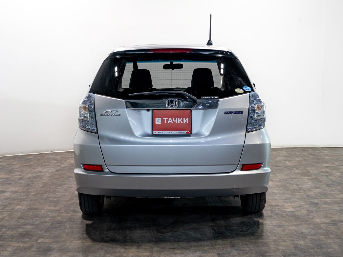 Honda Fit Shuttle 2011 - фото автомобиля