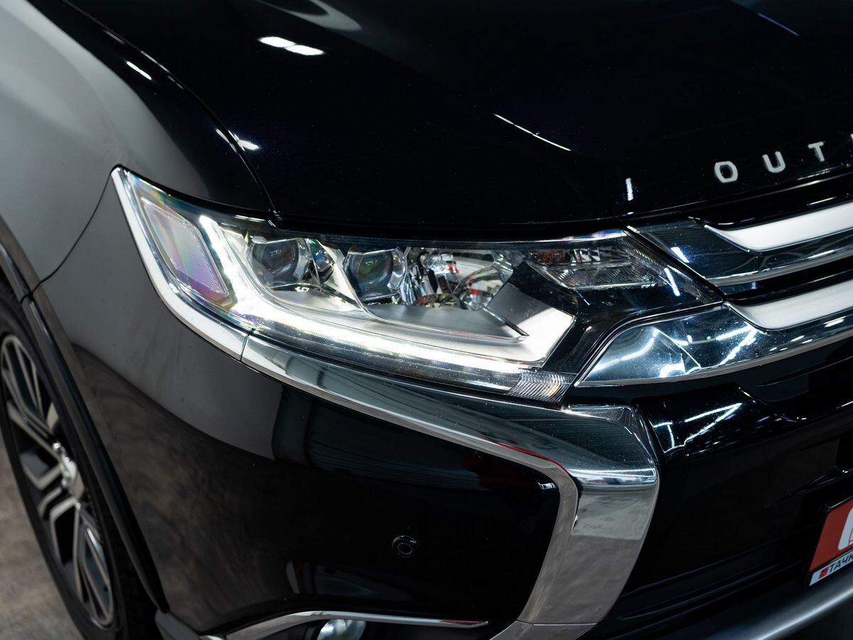 Mitsubishi Outlander 2015 - фото автомобиля