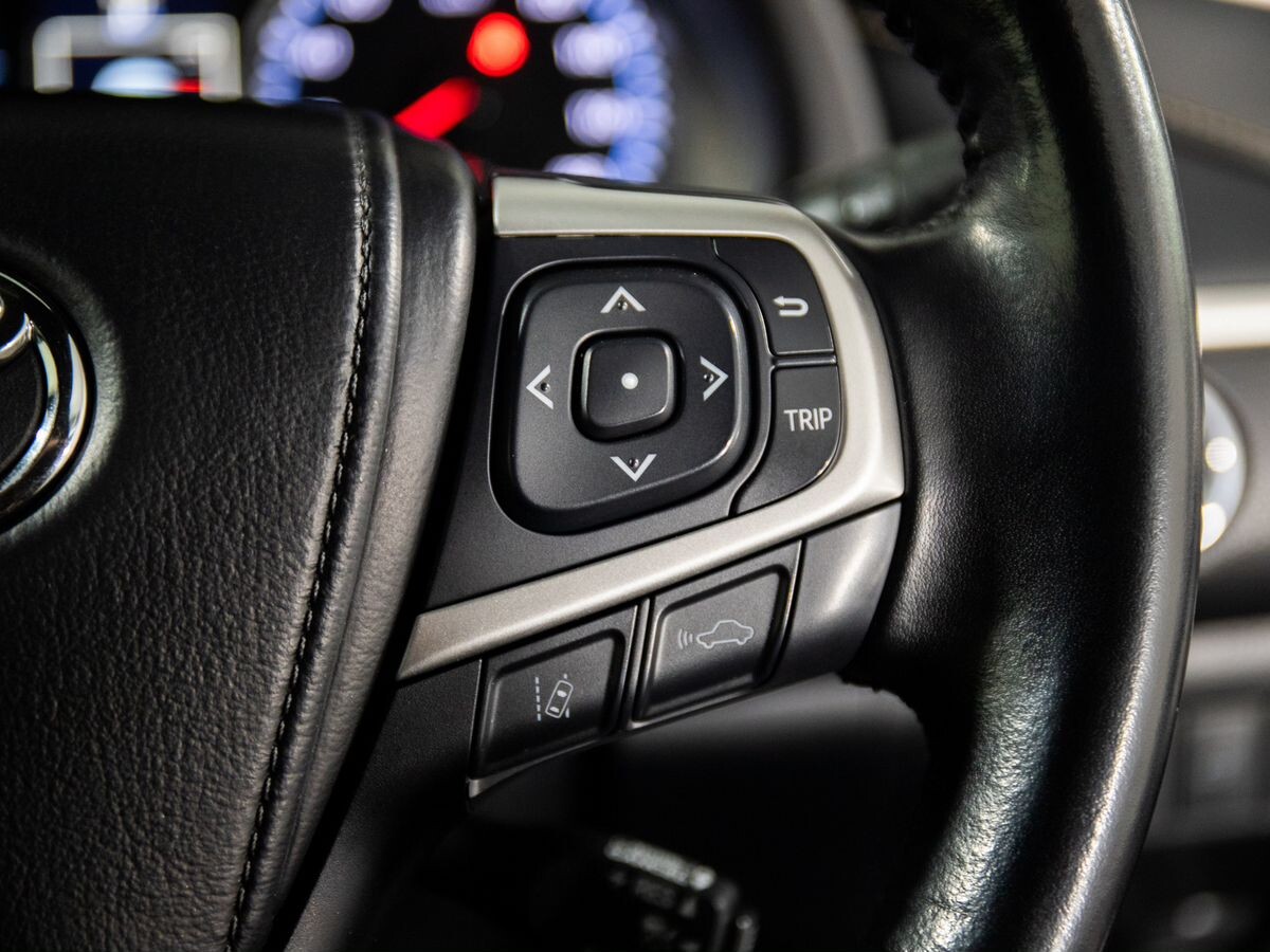 Toyota Harrier 2015 - фото автомобиля