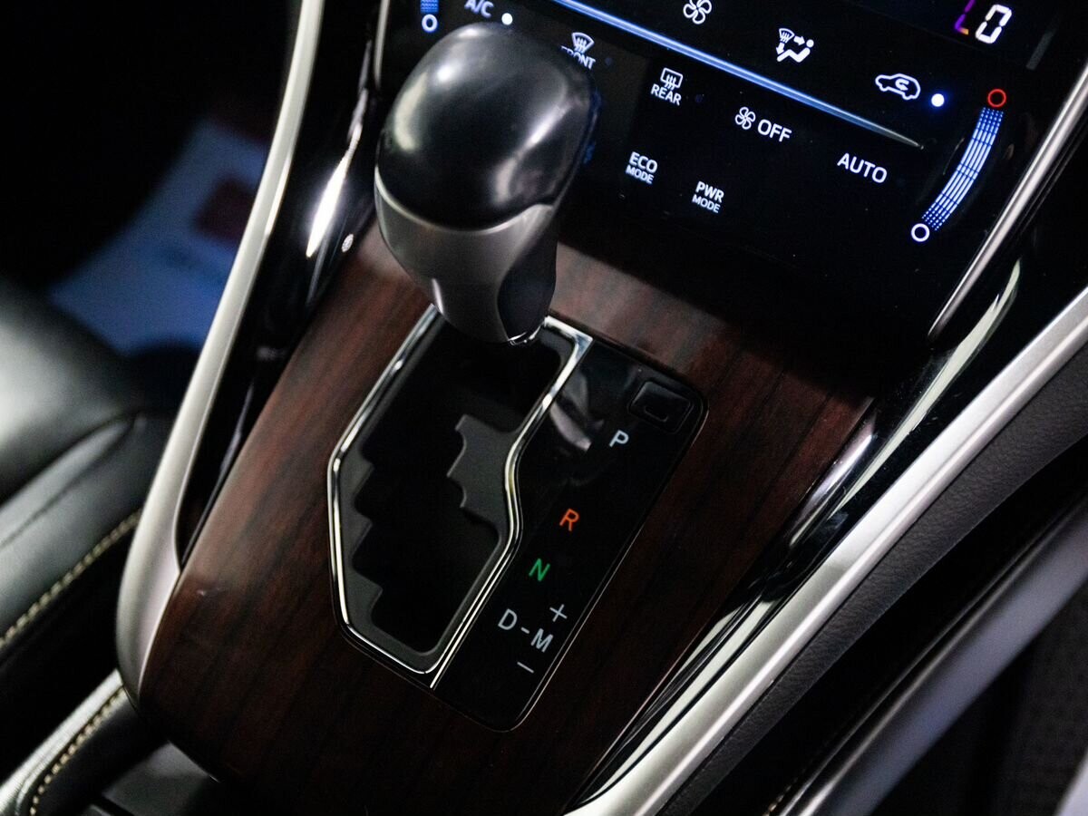 Toyota Harrier 2015 - фото автомобиля