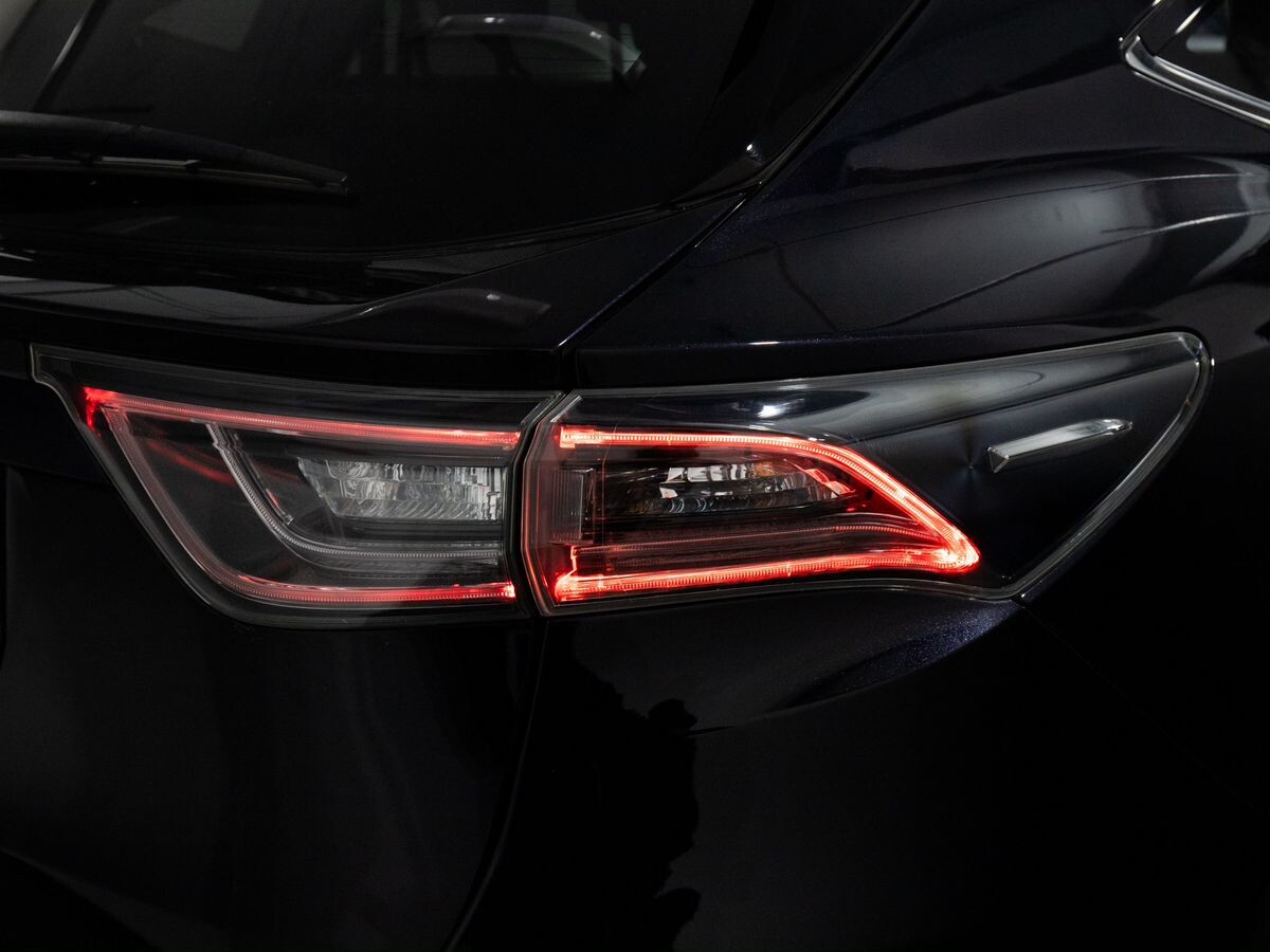 Toyota Harrier 2015 - фото автомобиля