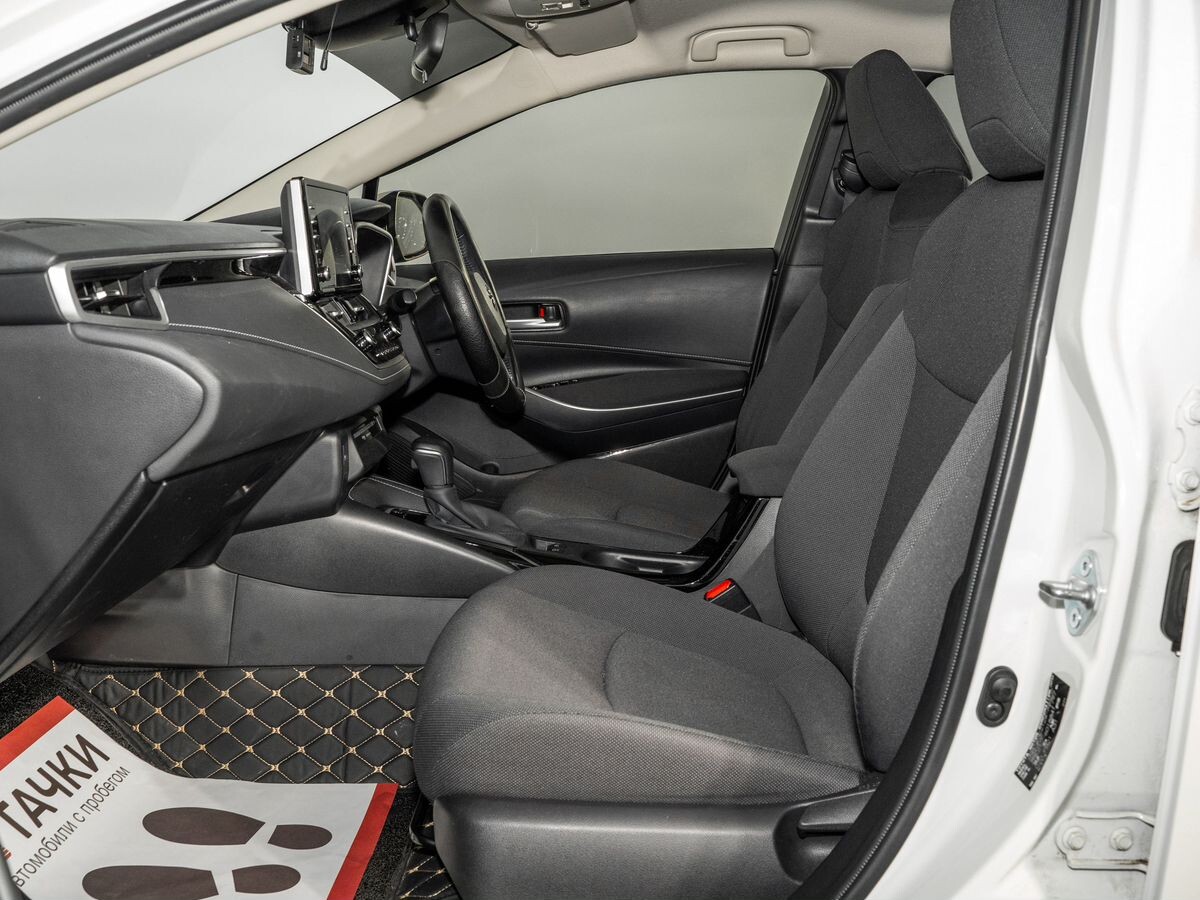 Toyota Corolla 2020 - фото автомобиля