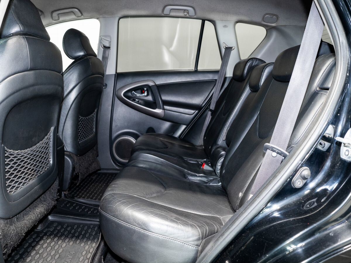 Toyota RAV4 2006 - фото автомобиля