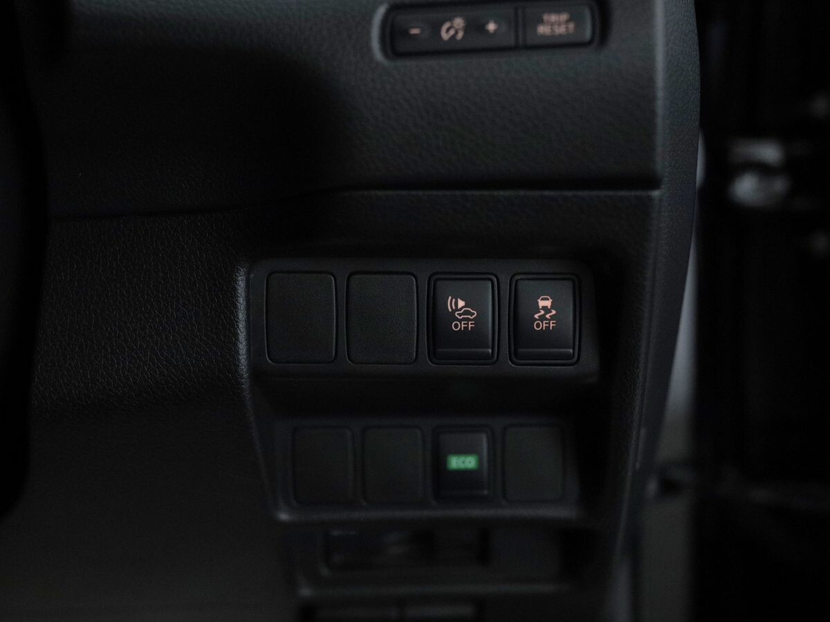 Nissan X-Trail 2015 - фото автомобиля
