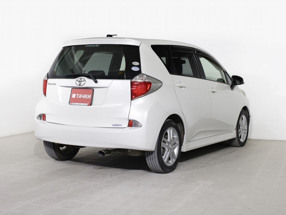 Toyota Ractis 2012 - фото автомобиля