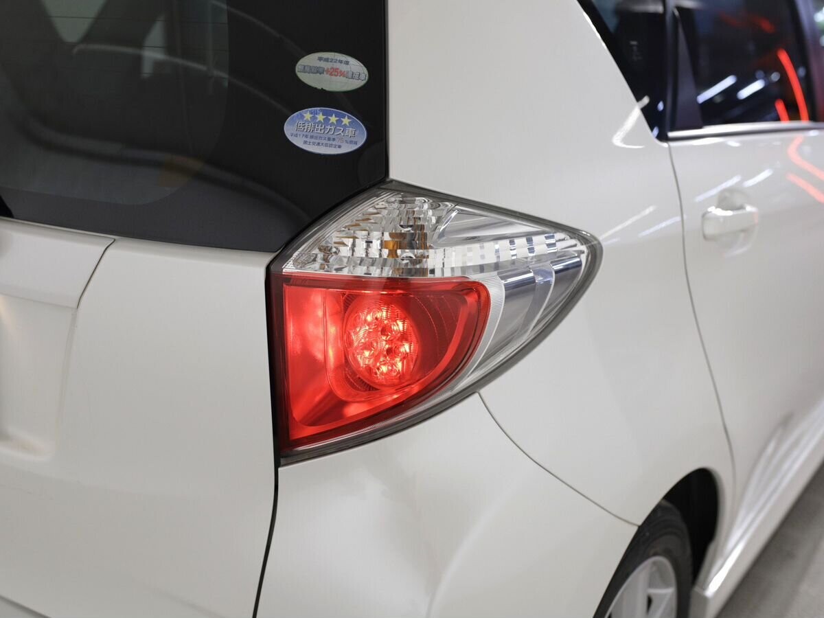 Toyota Ractis 2012 - фото автомобиля
