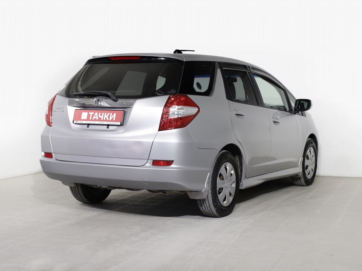 Honda Fit Shuttle 2011 - фото автомобиля