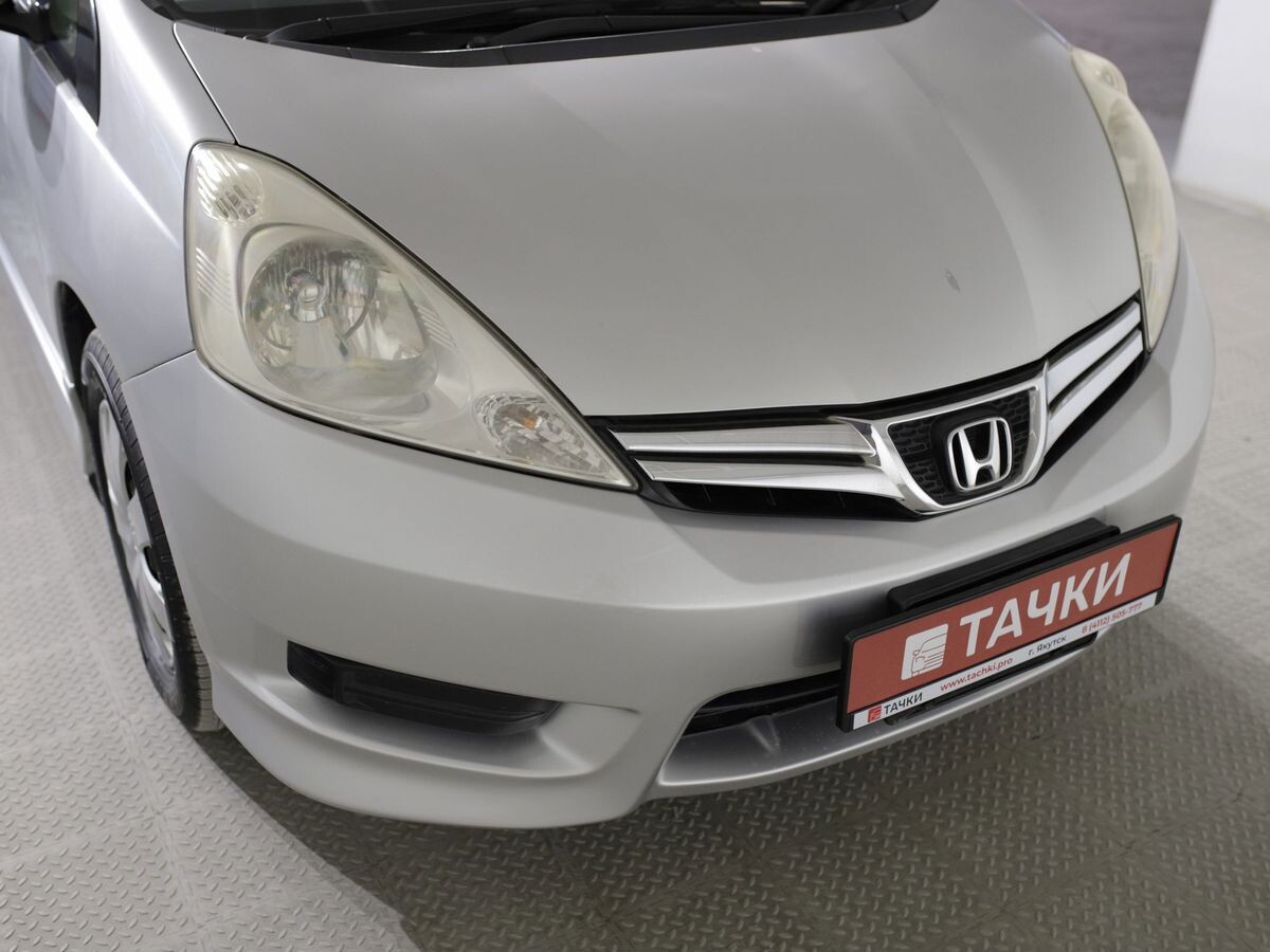 Honda Fit Shuttle 2011 - фото автомобиля