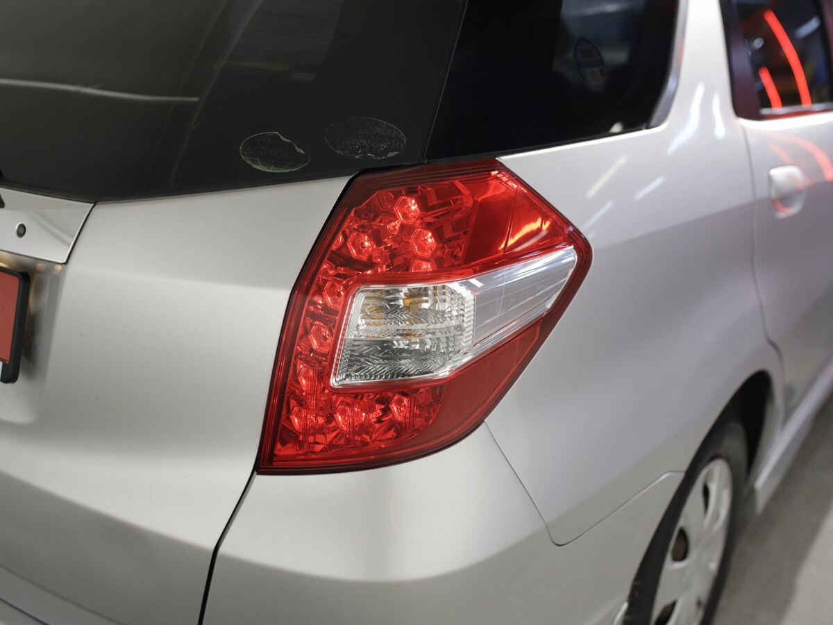 Honda Fit Shuttle 2011 - фото автомобиля