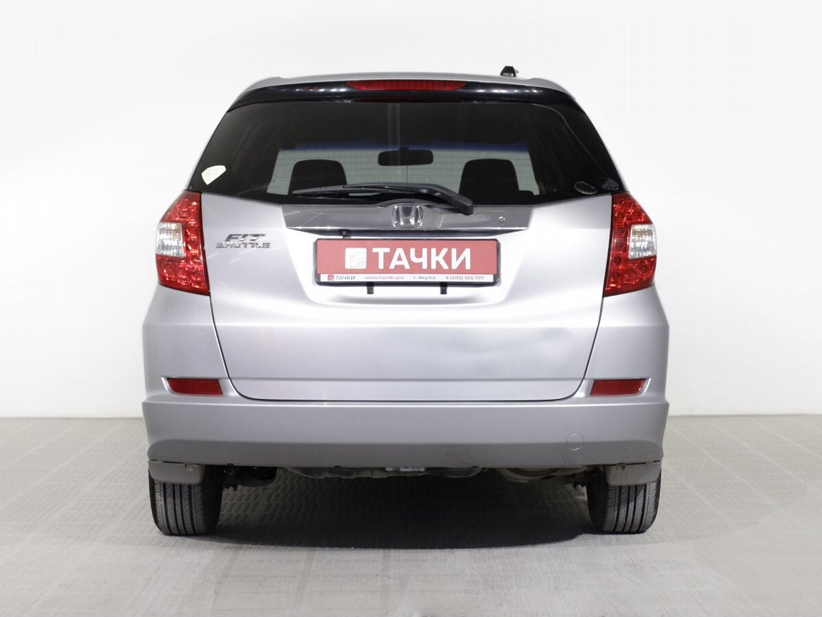 Honda Fit Shuttle 2011 - фото автомобиля