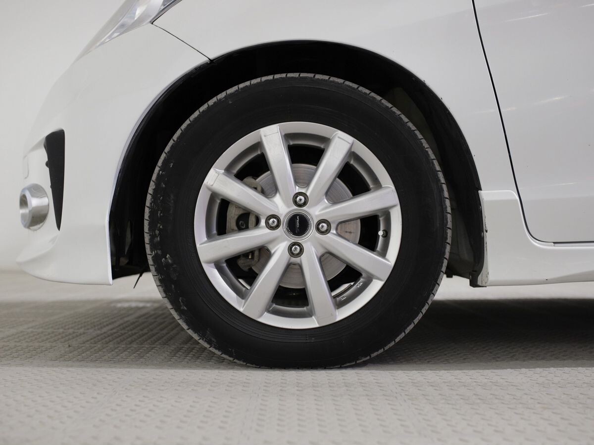 Honda Freed 2014 - фото автомобиля