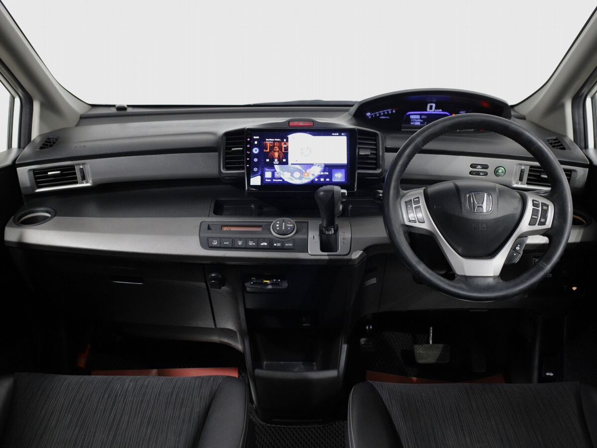Honda Freed 2014 - фото автомобиля