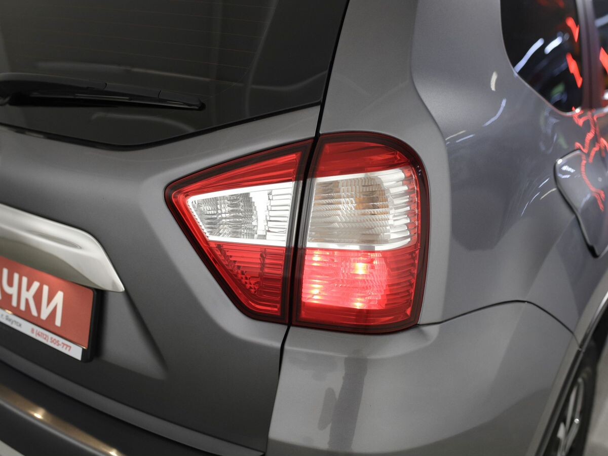 Nissan Terrano 2019 - фото автомобиля