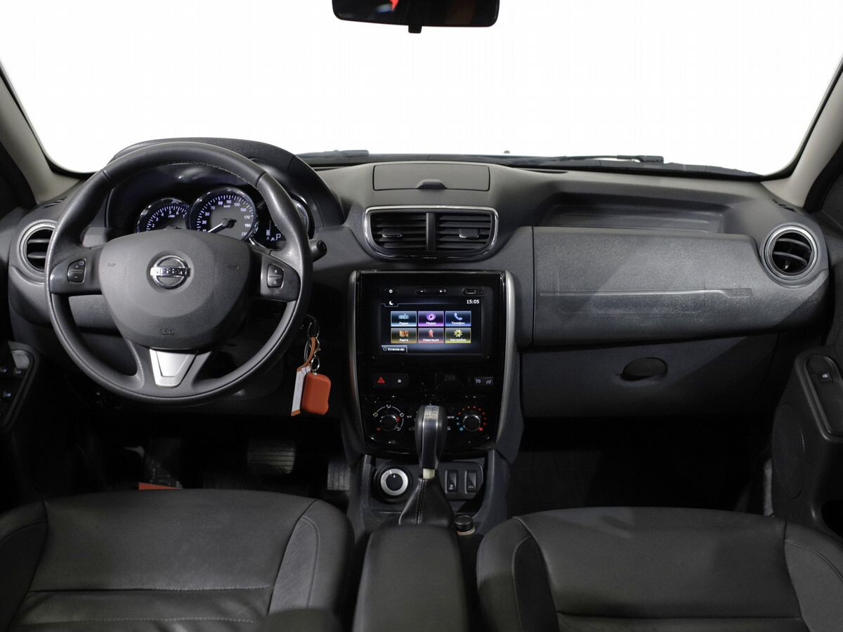 Nissan Terrano 2019 - фото автомобиля