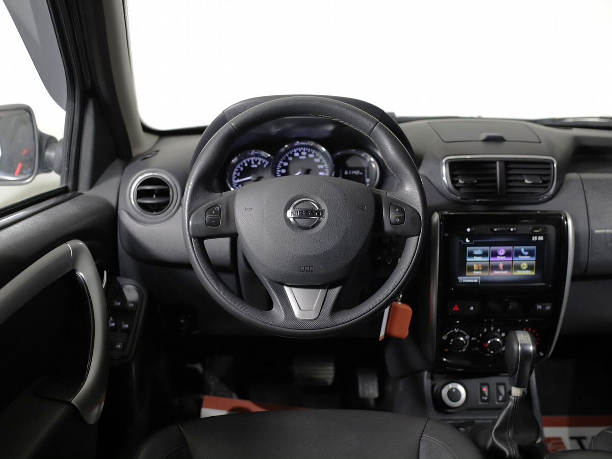 Nissan Terrano 2019 - фото автомобиля