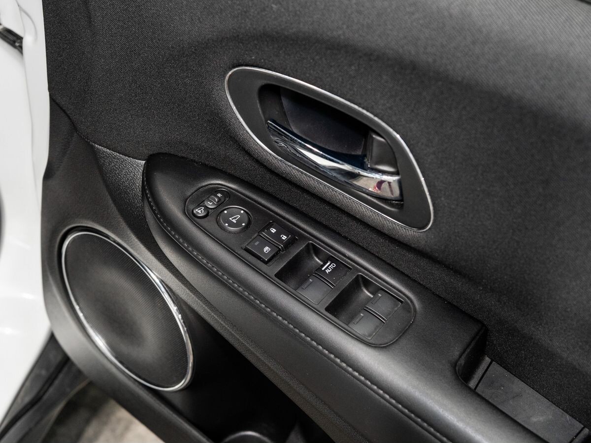 Honda Vezel 2018 - фото автомобиля