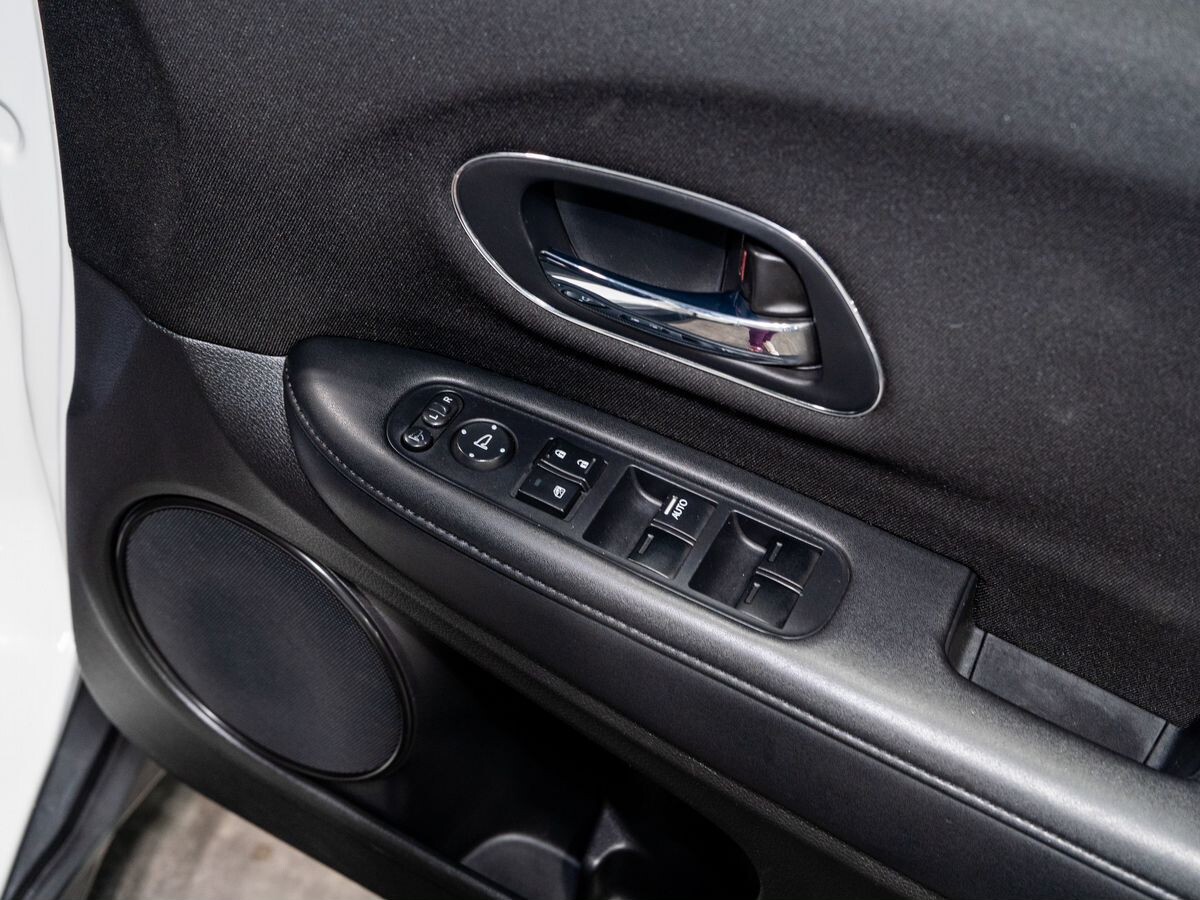 Honda Vezel 2014 - фото автомобиля