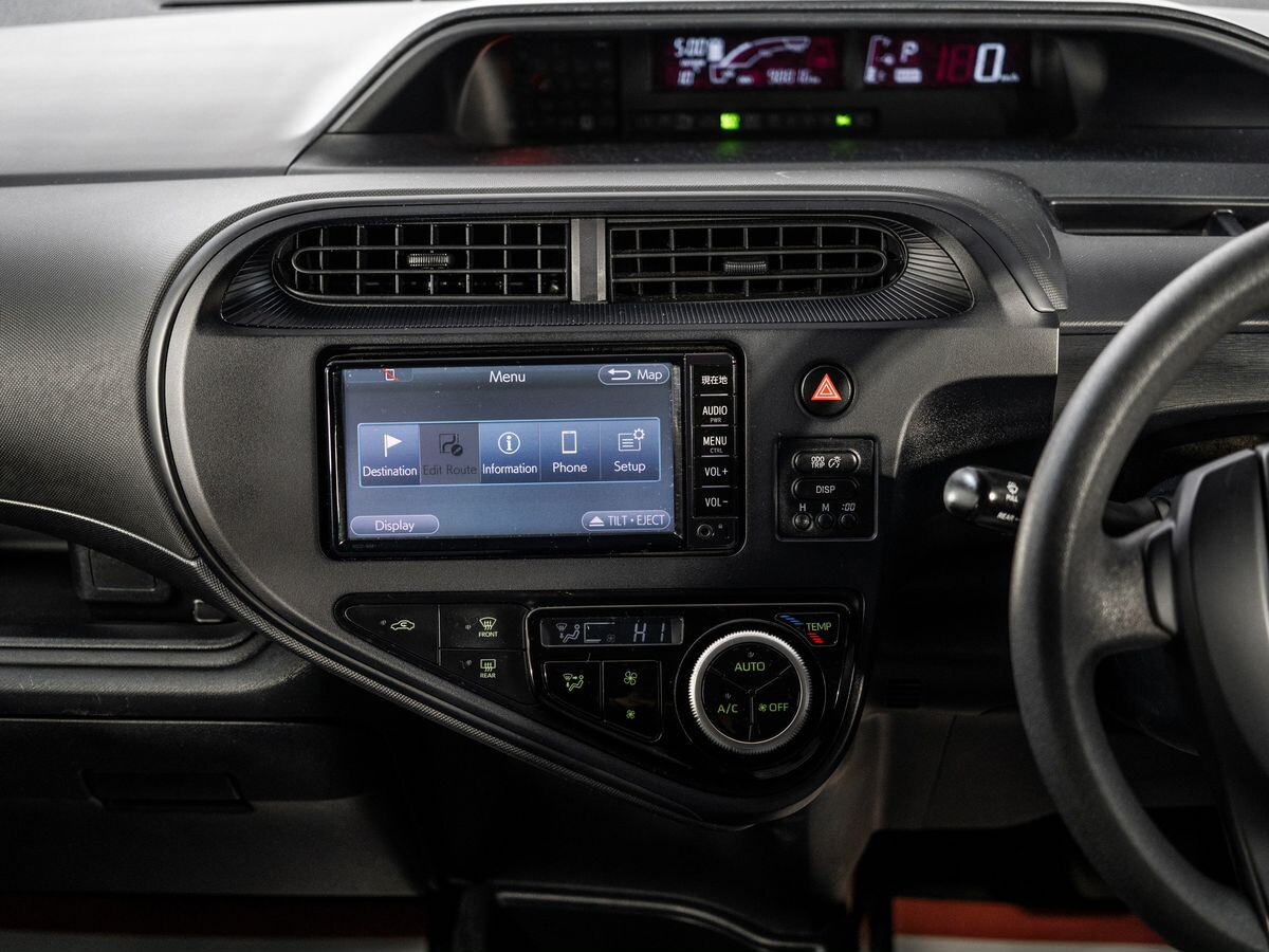 Toyota Aqua 2017 - фото автомобиля