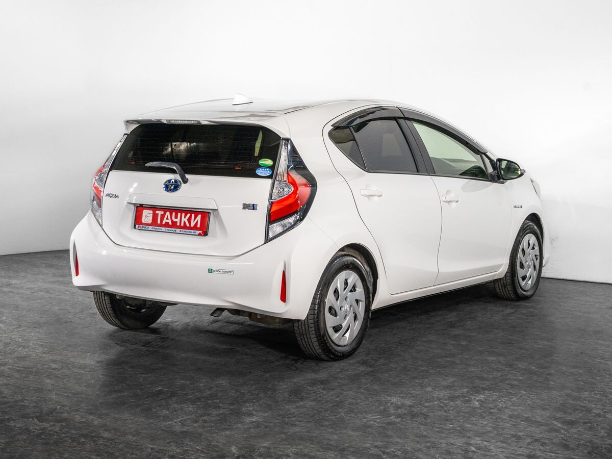 Toyota Aqua 2017 - фото автомобиля