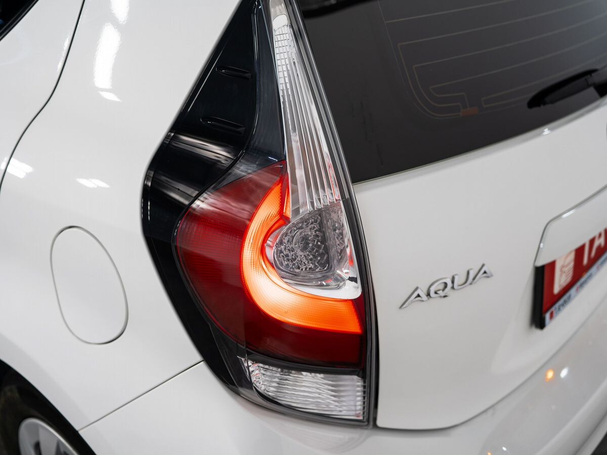 Toyota Aqua 2017 - фото автомобиля
