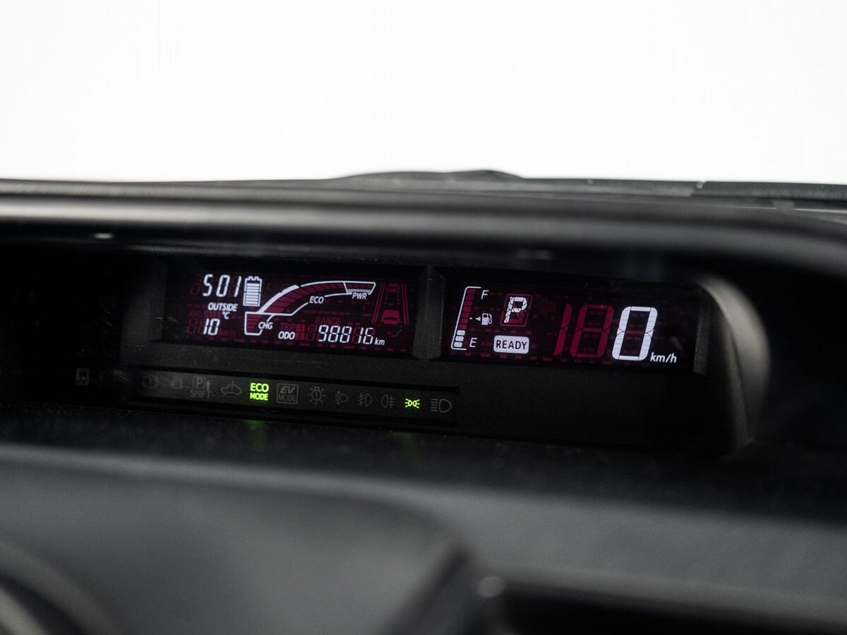Toyota Aqua 2017 - фото автомобиля