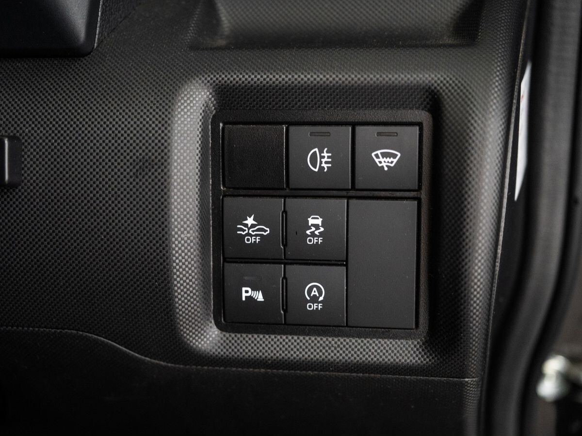 Toyota Raize 2020 - фото автомобиля