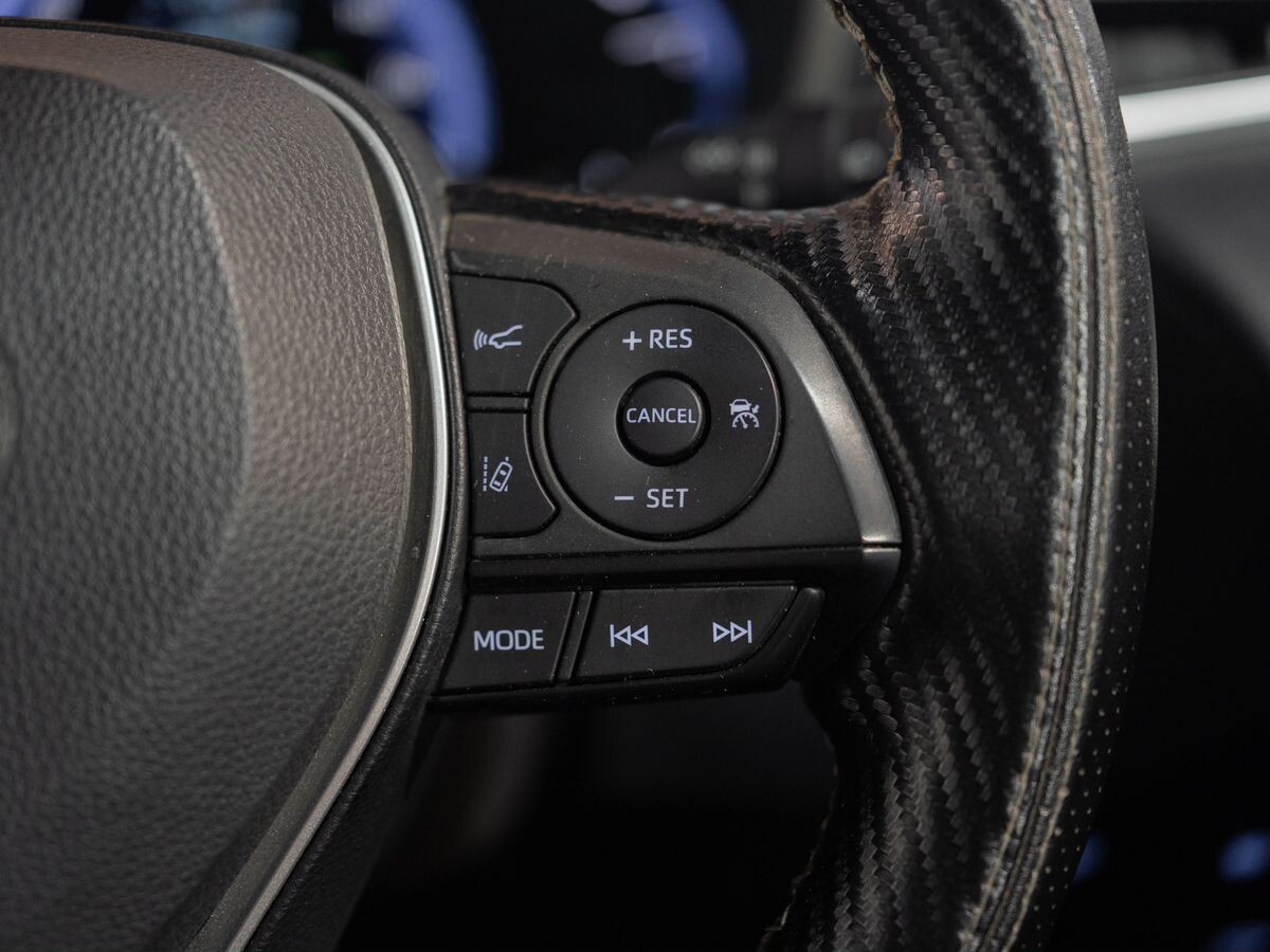 Toyota Corolla Cross 2021 - фото автомобиля