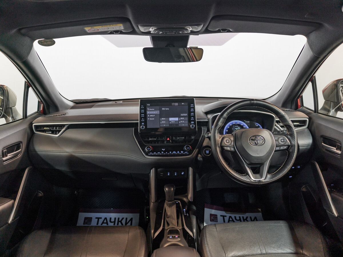 Toyota Corolla Cross 2021 - фото автомобиля