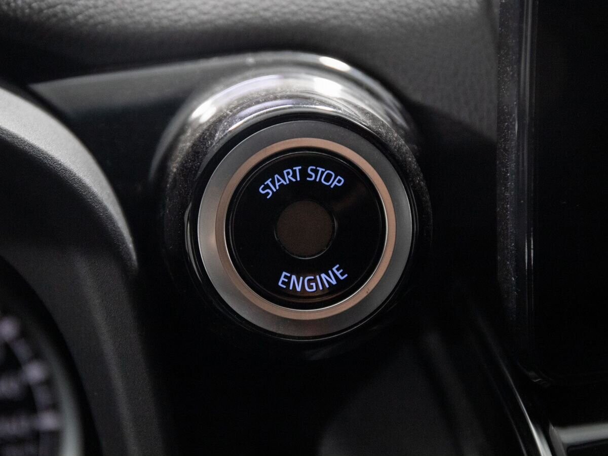 Toyota Land Cruiser 2021 - фото автомобиля