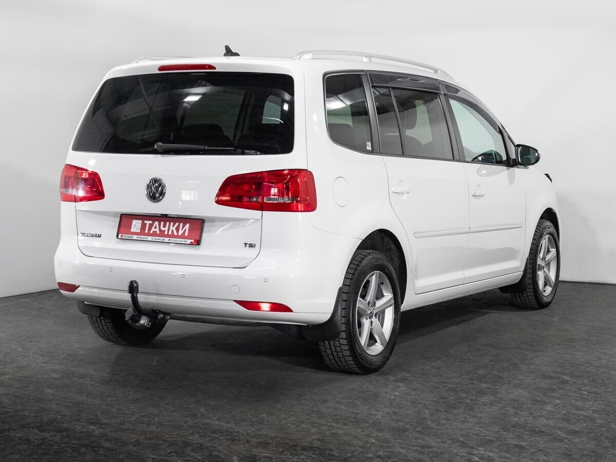Volkswagen Touran 2012 - фото автомобиля