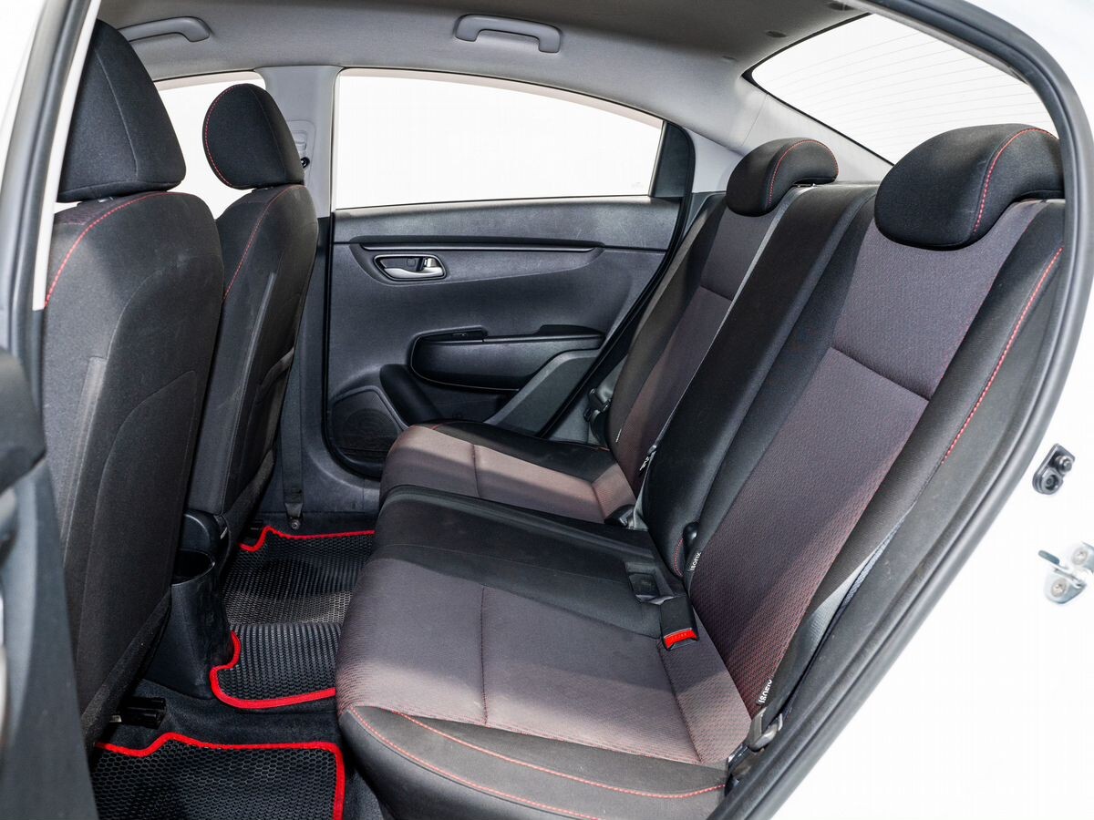 Kia Rio 2020 - фото автомобиля