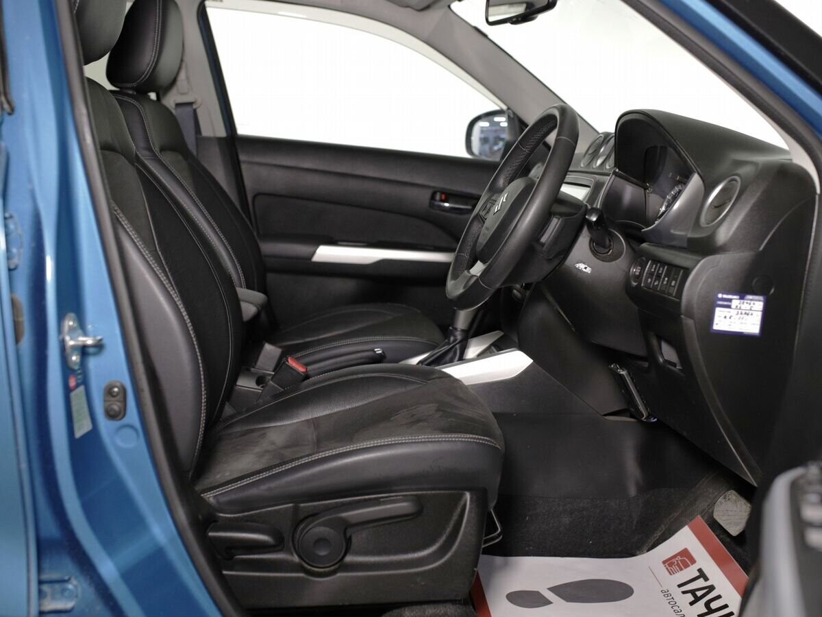 Suzuki Escudo 2016 - фото автомобиля