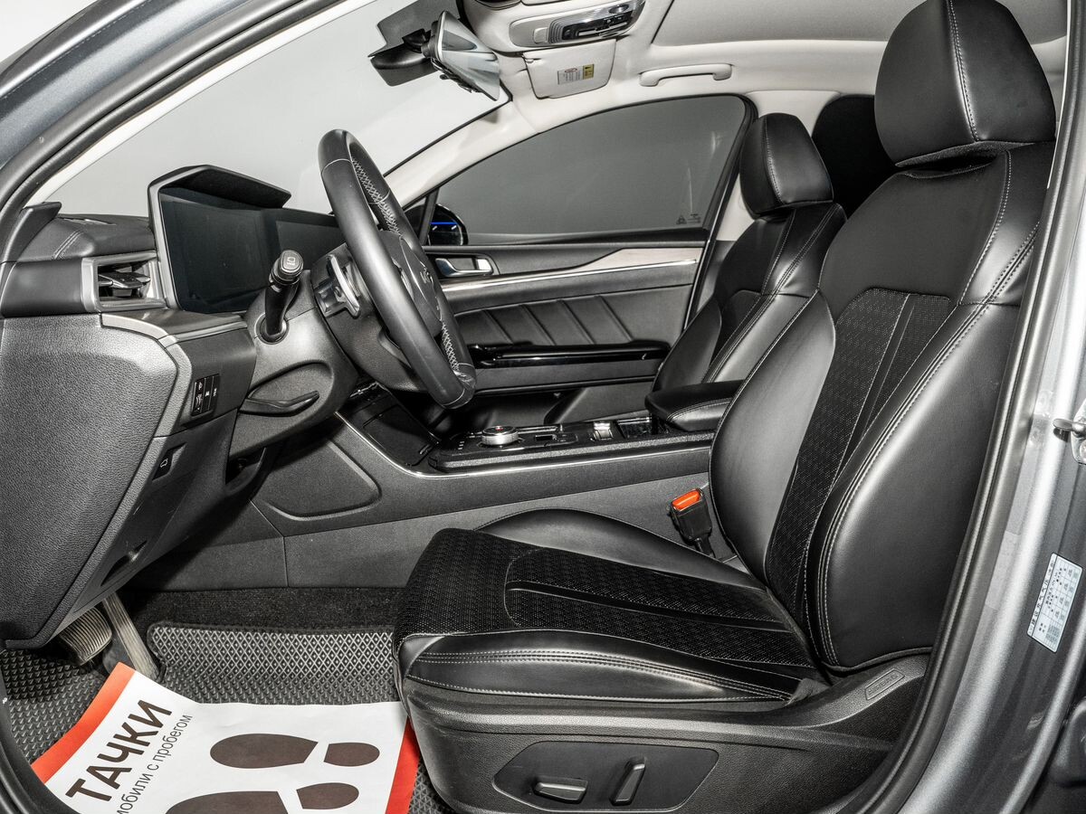 Kia K5 2021 - фото автомобиля