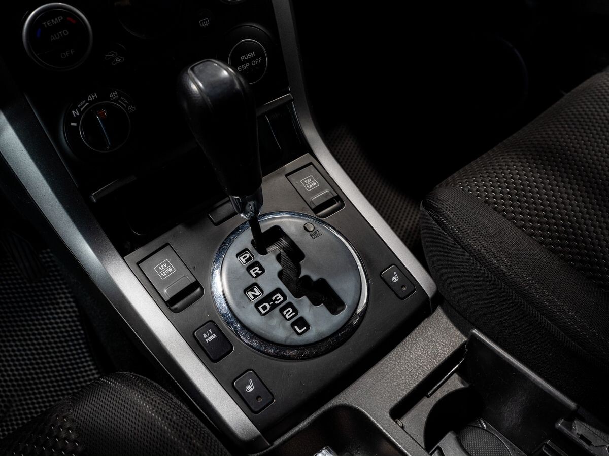 Suzuki Grand Vitara 2010 - фото автомобиля