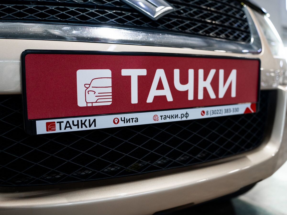 Suzuki Grand Vitara 2010 - фото автомобиля