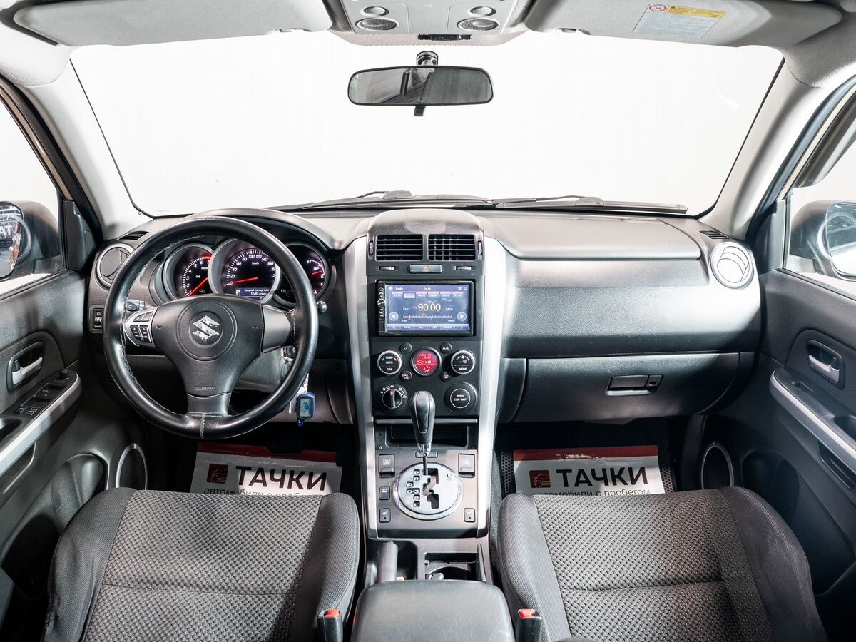 Suzuki Grand Vitara 2010 - фото автомобиля