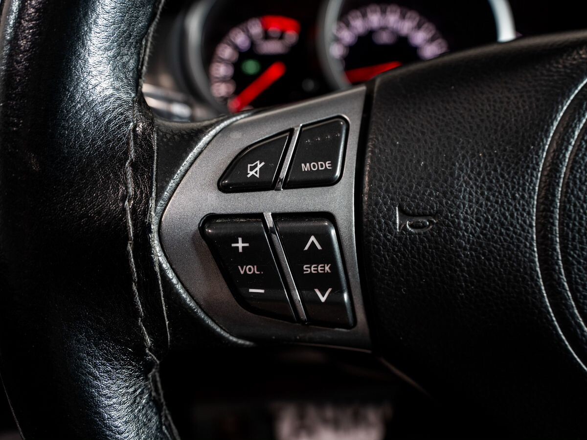 Suzuki Grand Vitara 2010 - фото автомобиля
